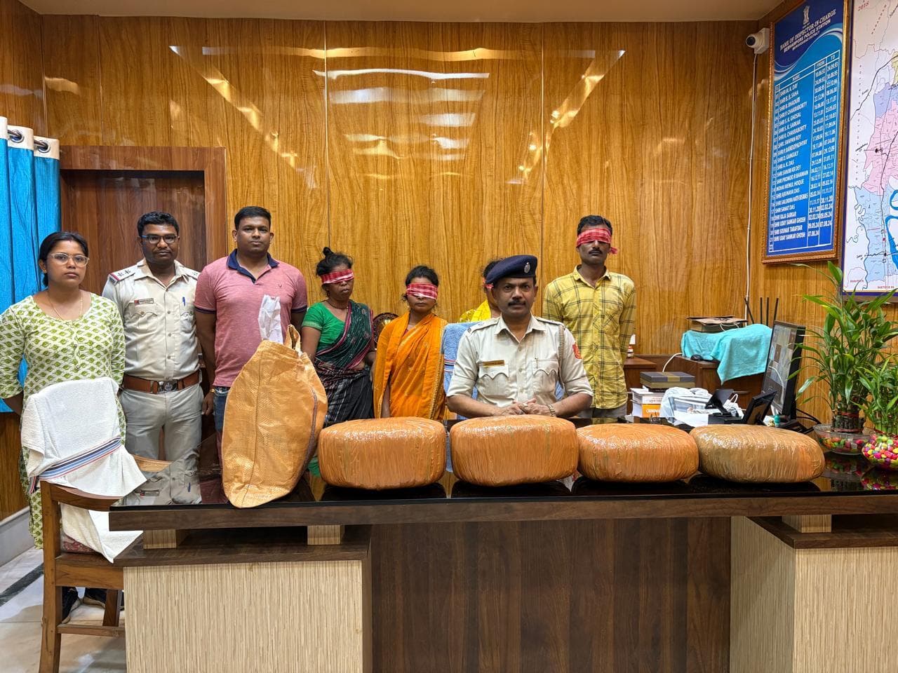 27 किलो गांजा के साथ तीन महिला समेत चार आरोपित गिरफ्तार