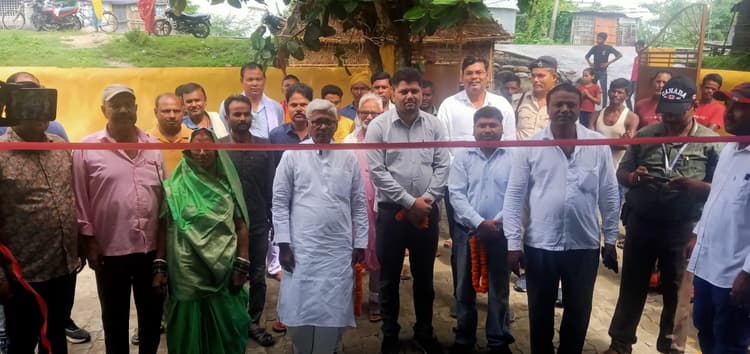 सामुदायिक विकास भवन व आंगनबाड़ी केंद्र का उद्घाटन, ग्रामीणों को मिलेगी सुविधा