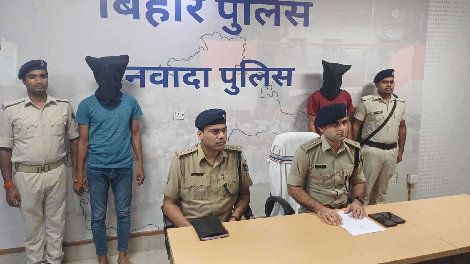 हार्डवेयर और इलेक्ट्रॉनिक दुकान संचालक पर फायरिंग मामले में दो गिरफ्तार