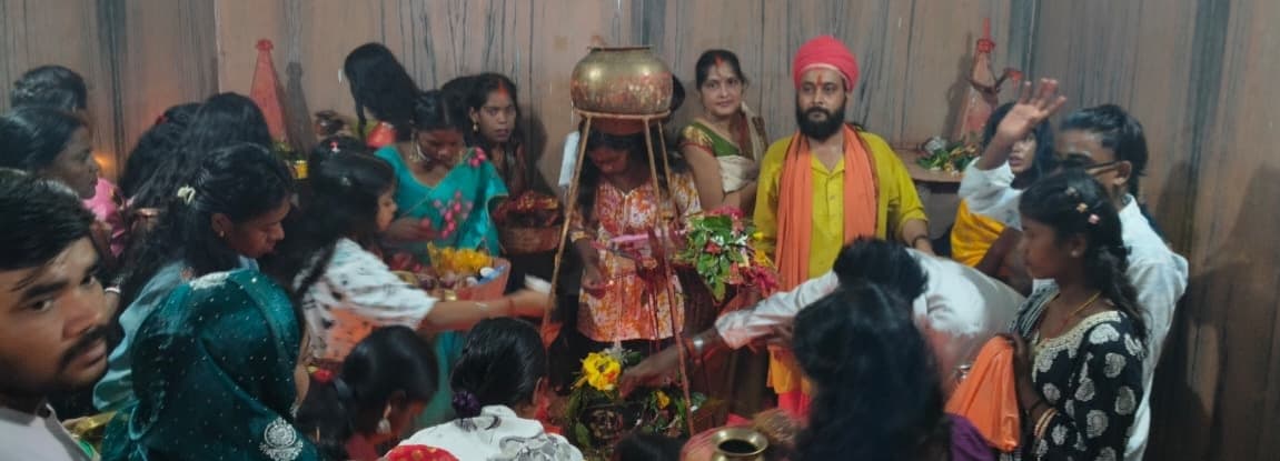 खलारी के शिवालयों में शिवभक्तों की उमड़ी भीड़