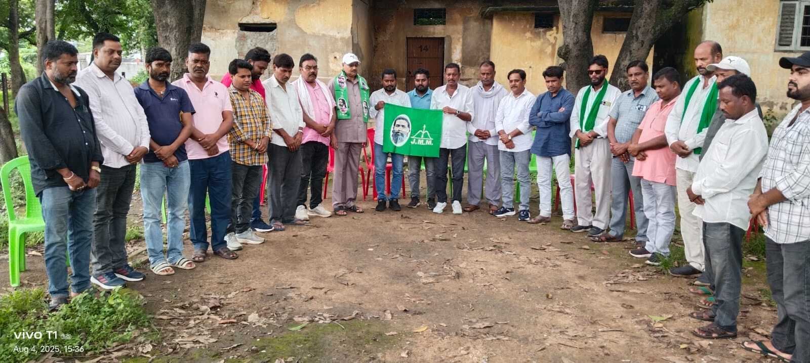 झामुमो खलारी प्रखंड कमेटी ने शिबू सोरेन के निधन पर शोक प्रकट  किया