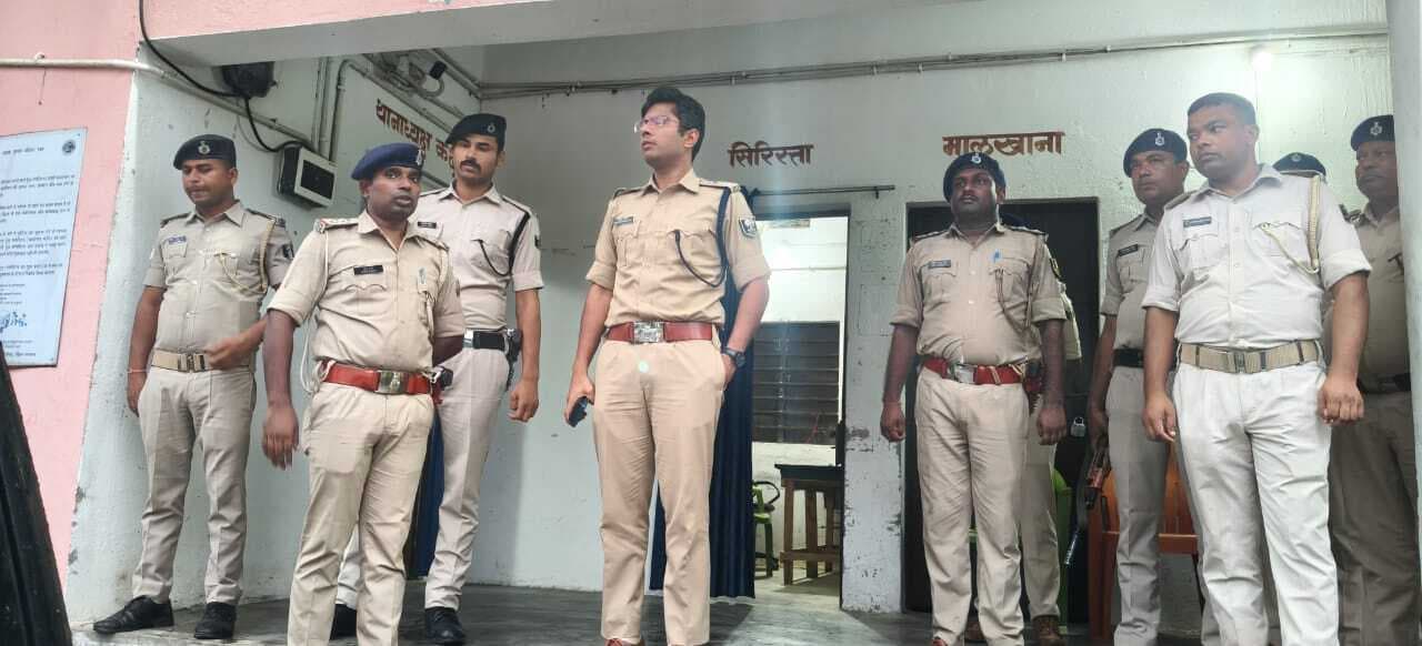 सभी संवेदनशील स्थानों पर रहें मौजूद व लगातार जारी रखें गश्ती, एसपी