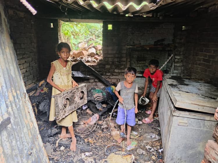 गैस लीकेज से घर में लगी आग, एक व्यक्ति झुलसा