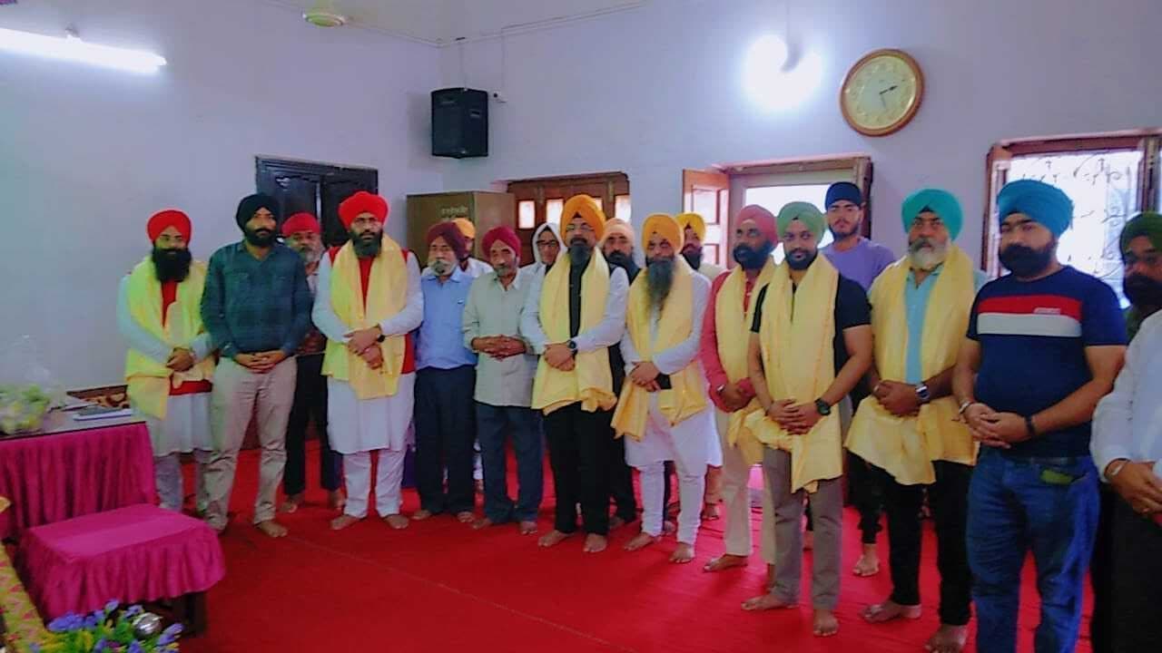 Darbhanga News: अल्पसंख्यक आयोग के उपाध्यक्ष ने गुरुद्वारा में टेका माथा