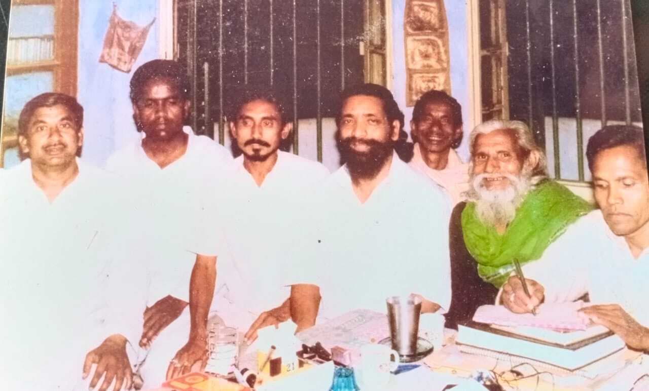 मधुपुर से गहरा लगाव रहा है शिबू सोरेन का, इमरजेंसी के दौरान गांव में भूमिगत होते थे