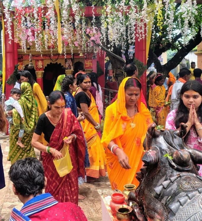 Bokaro News : चेचका धाम में उमड़ा आस्था का सैलाब