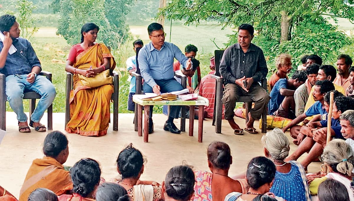 Chaibasa News : लिसीमोती के सैंया मसकल महिला समूह की डीलर निलंबित