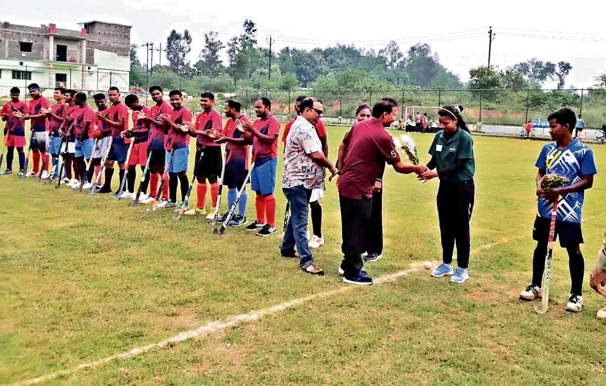 Jharsuguda News: जेएसडब्ल्यू और एमएसपी की संयुक्त टीम बनी हॉकी प्रतियोगिता की चैंपियन