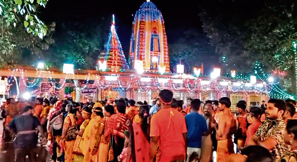 Rourkela News: घोघड़ेश्वर महादेव से की सुख-समृद्धि की कामना