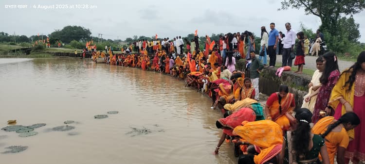 Giridih News: अंतिम सोमवारी पर दिखी शिवभक्ति की धूम