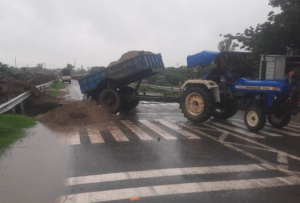 मंगलपुर पुल के पास क्षतिग्रस्त सड़क की मरम्मत पूरी, यातायात सामान्य