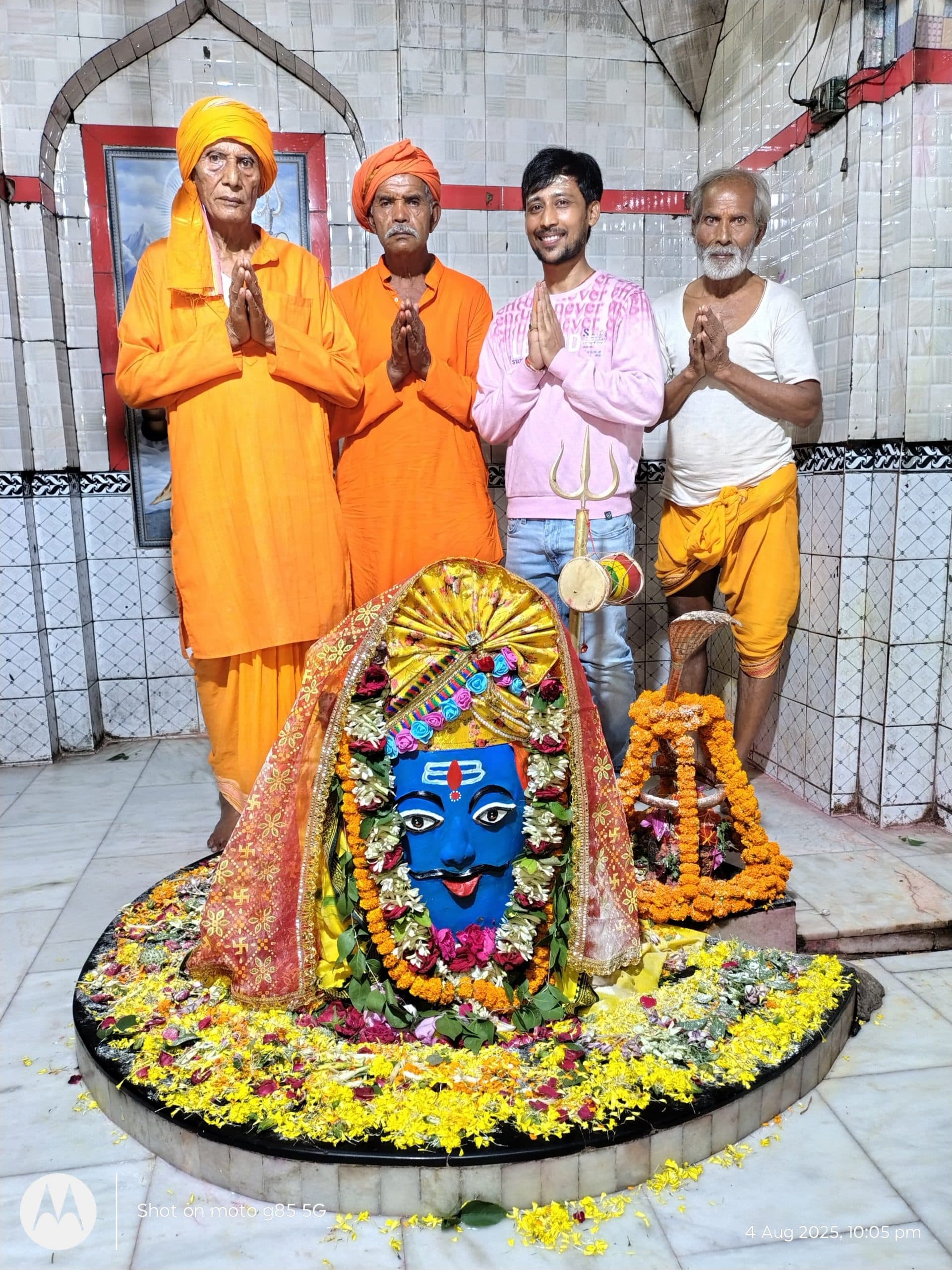 शिवस्थान मंदिर में अंतिम सोमवारी को चढ़ाया गया महाभोग प्रसाद, हर-हर महादेव के जयकारों से गूंज उठा मंदिर परिसर