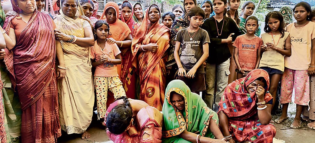 Hajipur News:जेसीबी से खोदे गये गड्ढे में डूबने से शौच करने गये अधेड़ की मौत