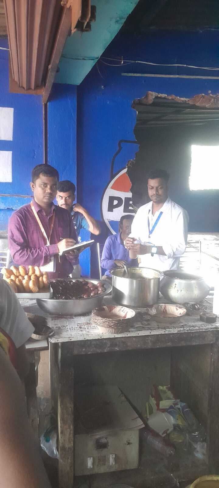 Deoghar News : श्रावणी मेले में अबतक 450 खाद्य प्रतिष्ठानों में जांच, 255 सैंपल में मिली मिलावट