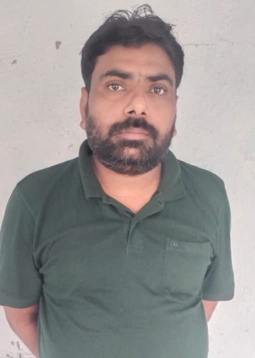 कारतूस हेराफेरी के आरोप में खगड़िया के शस्त्र पदाधिकारी का कार्यालय सहायक गिरफ्तार