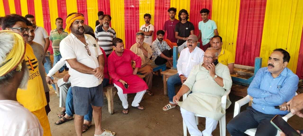 पूर्व उपमुख्यमंत्री ने दुर्गास्थान में बोल बम कांवरिया सेवा शिविर का लिया जायजा