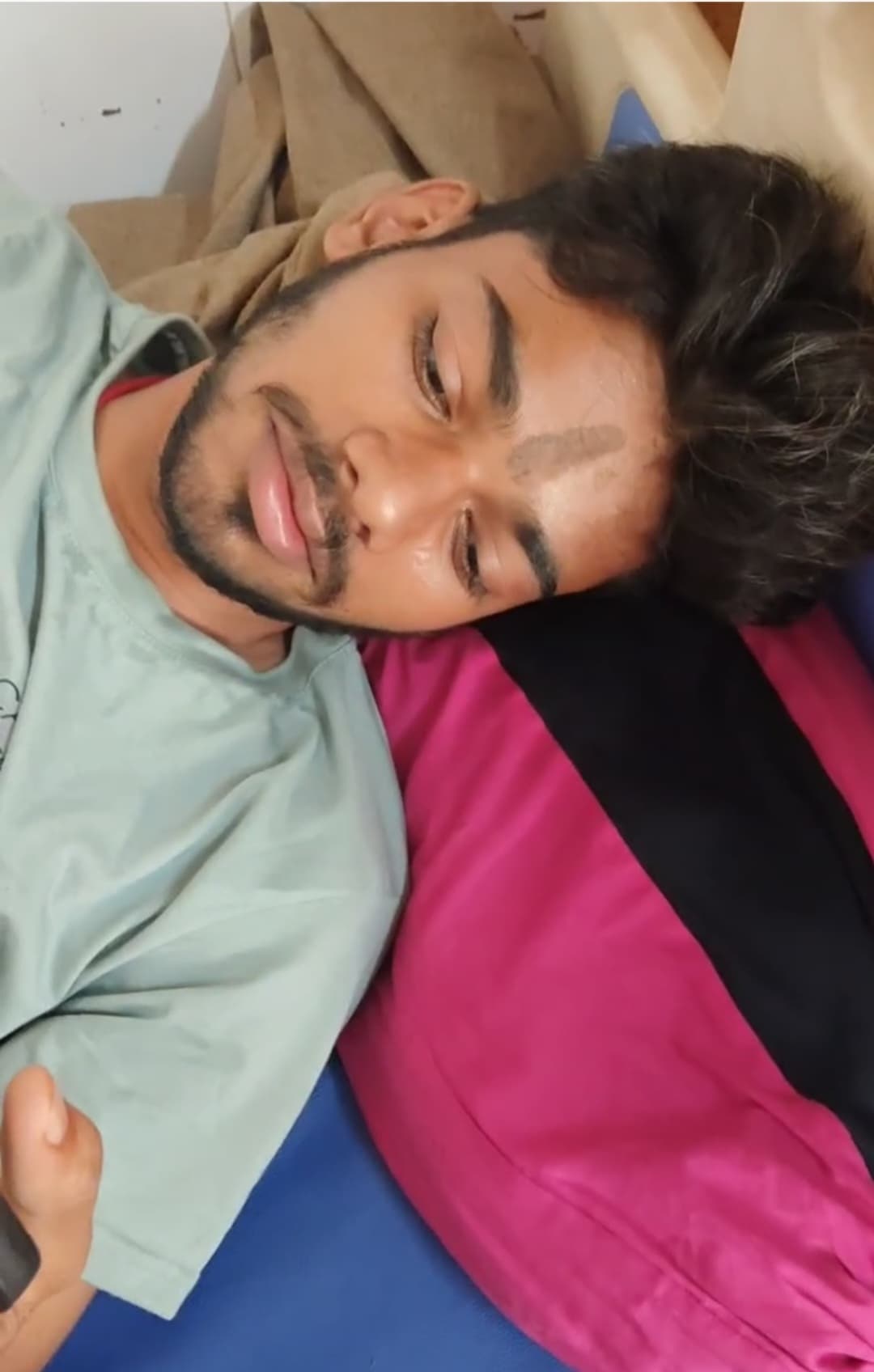 गढ़ी मोहनपुर गांव में वज्रपात से एक युवक व एक महिला जख्मी, युवक रेफर