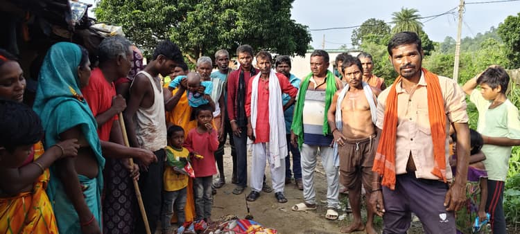 Giridih News: सड़क दुर्घटना में घायल एक और महिला की मौत