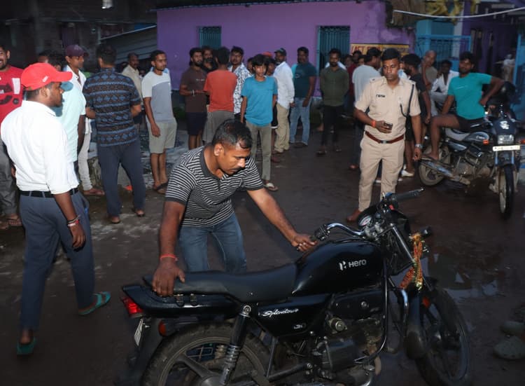 Jamshedpur News : परसुडीह : पुरानी रंजिश में युवक पर ताबड़तोड़ फायरिंग, हालत गंभीर