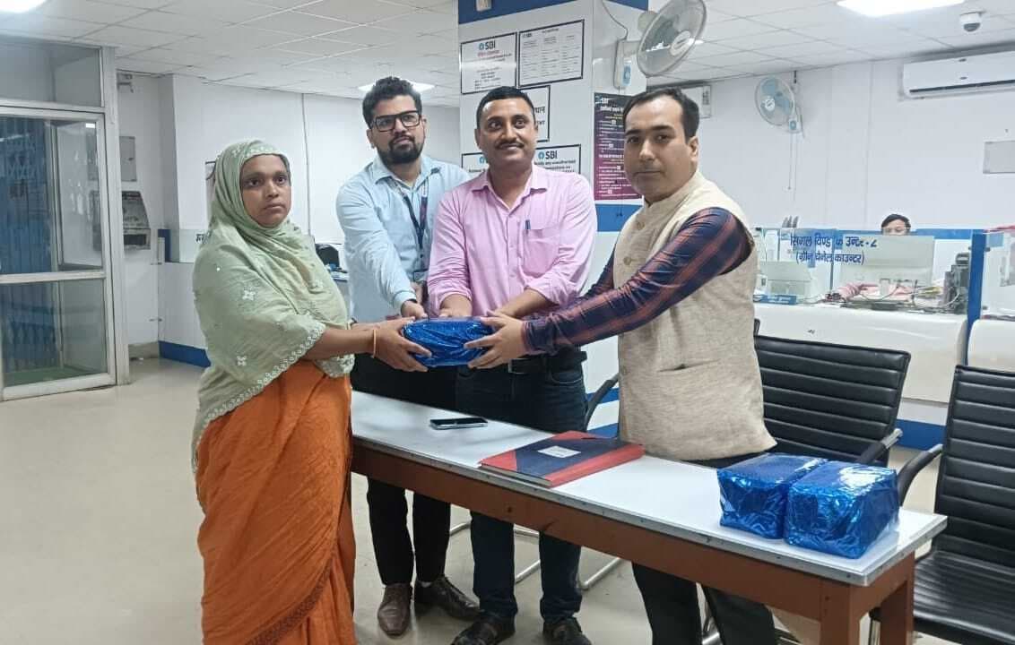 समय पर ऋृण में बेहतर करने पर जीविका दीदी सम्मानित