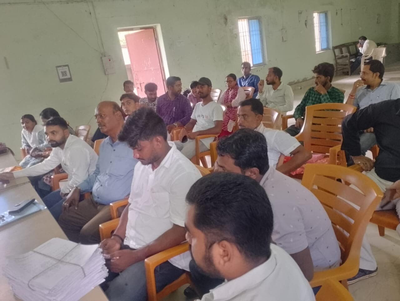 Samastipur News:बैठक में जन्म-मृत्यु प्रमाण पत्र में हो रही कठिनाइयों पर चर्चा