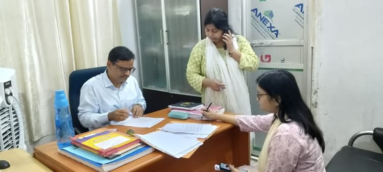 डीडीसी ने वन स्टॉप सेंटर का किया औचक निरीक्षण