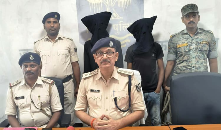 ऑटो लूटकांड का हुआ खुलासा, लूट में शामिल दो अपराधी गिरफ्तार