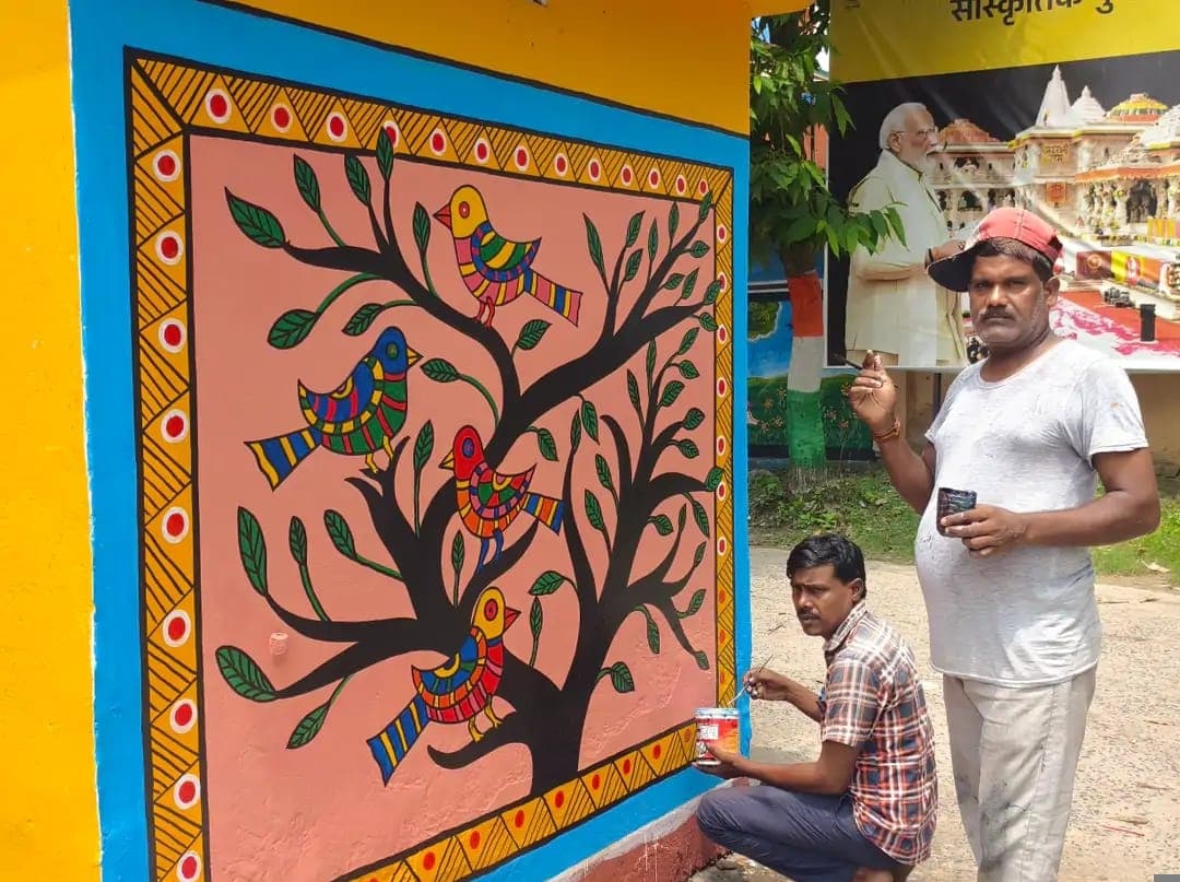 पूर्णिया पूर्व प्रखंड में मिथिला पेंटिंग से सौंदर्यीकरण योजना प्रारंभ