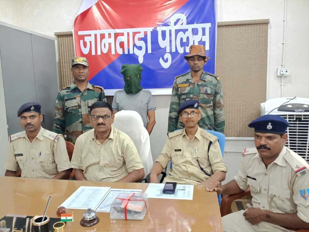 कसियाटांड़ से साइबर आरोपी मनोज मंडल गिरफ्तार