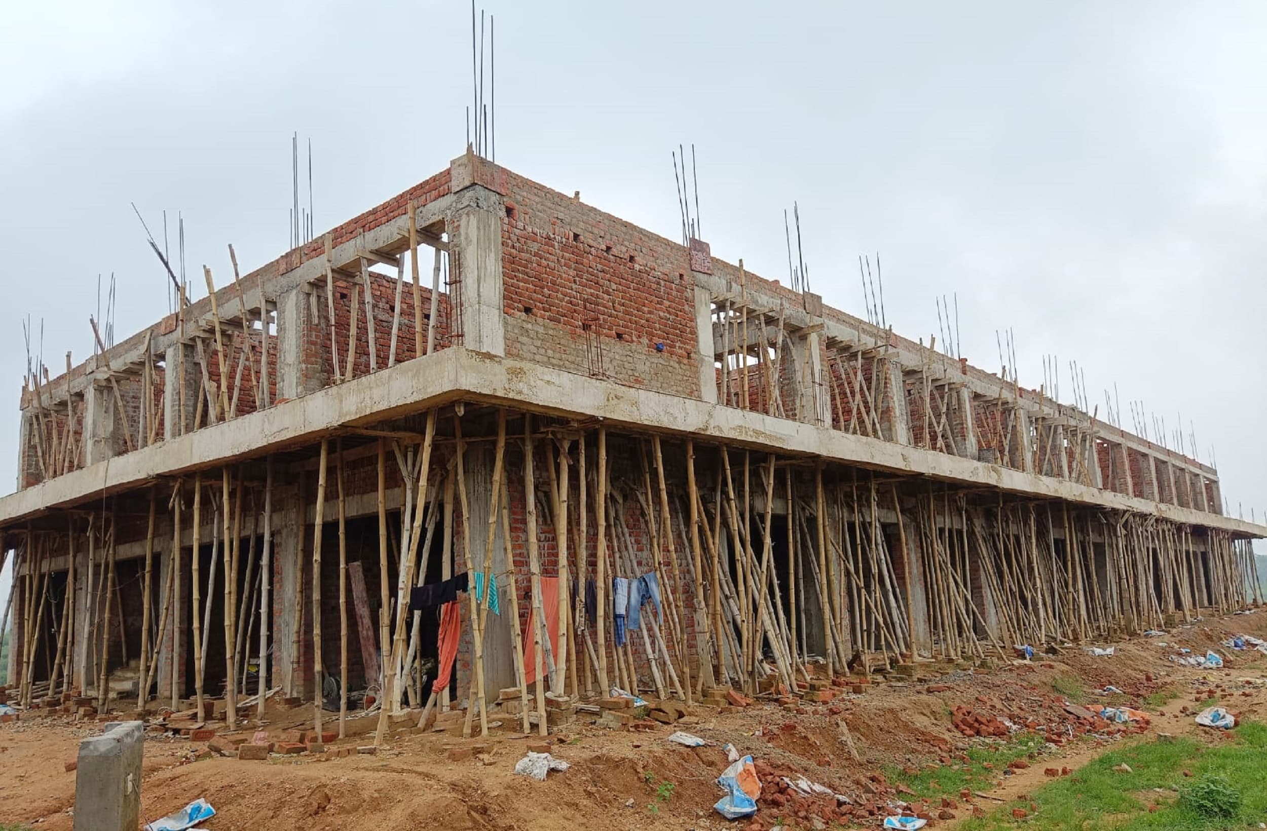 Bokaro News : कसमार में अनुपयोगी स्थल पर बन रहा मार्केट कॉम्प्लेक्स