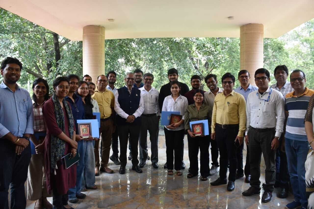 Dhanbad News: उद्योगों की बदलती जरूरतों के प्रति रहे संवेदनशील