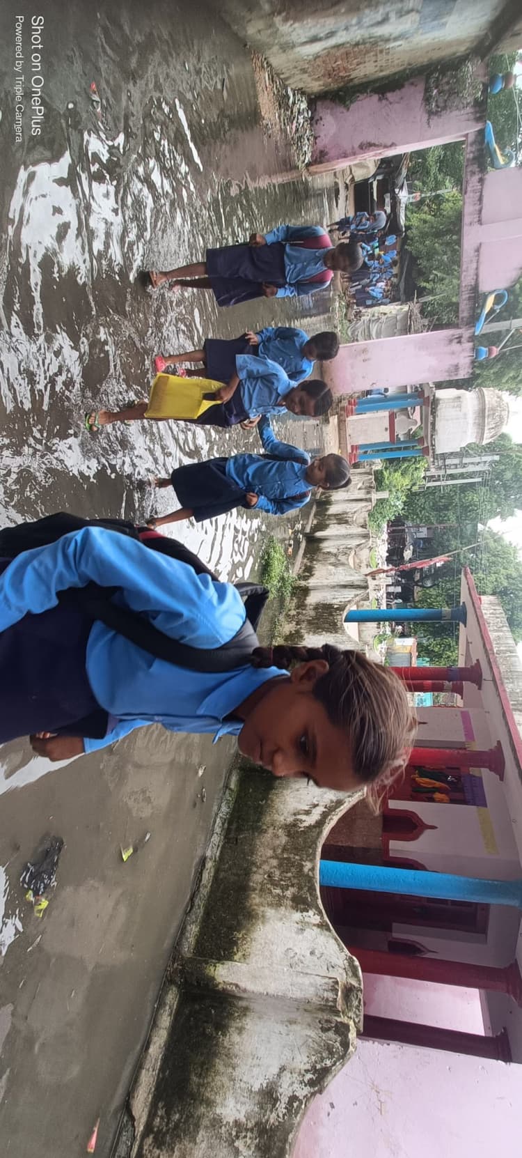 पीएम श्री स्कूल का दर्जा मिलने के बाद छात्र व शिक्षक झेल रहे परेशानी