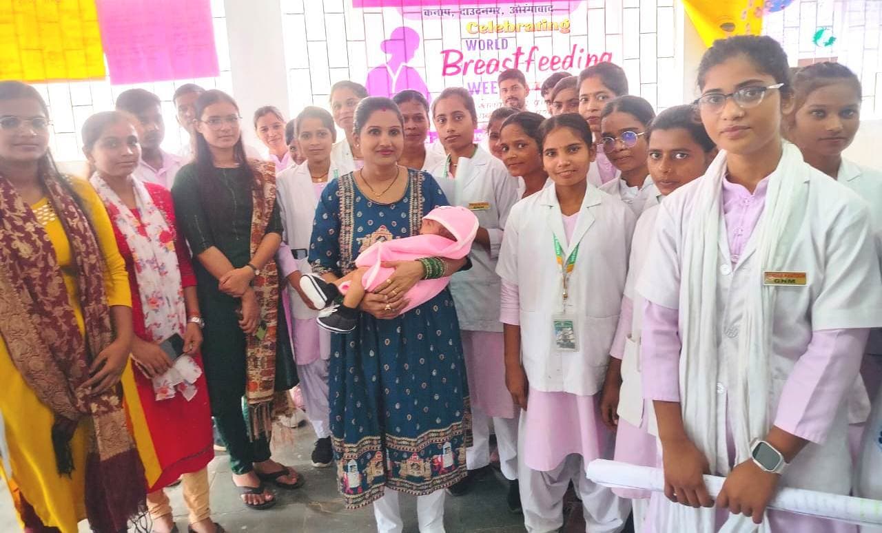 प्रारंभिक छह माह तक केवल मां का दूध ही सर्वोत्तम आहार