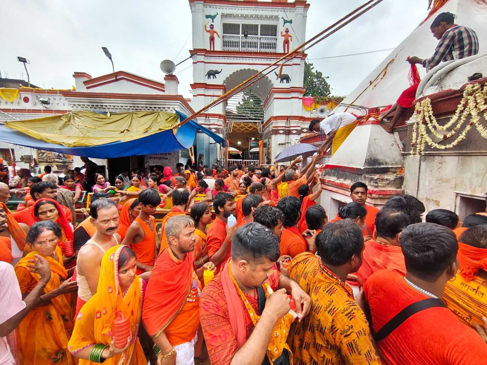 93 हजार कांवरियों ने किया फौजदारीनाथ को जलाभिषेक