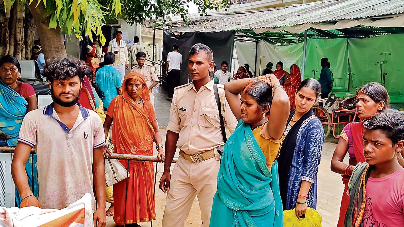 Jehanabad News : छुट्टी में घर आया प्रवासी मजदूर तालाब में डूबा, इलाज के दौरान तोड़ा दम