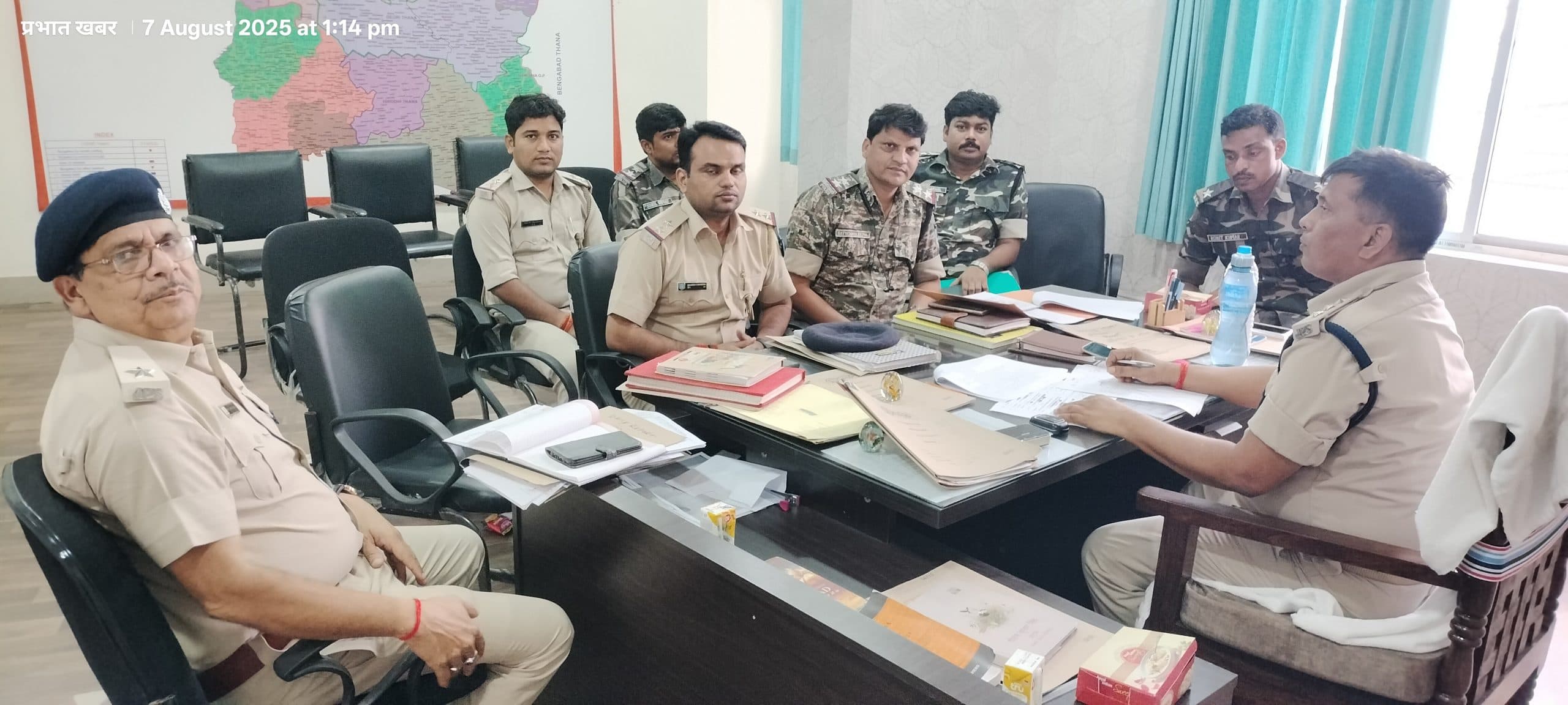 Giridih News :एसडीपीओ ने की क्राइम मीटिंग, लॉ एंड ऑर्डर पर चर्चा