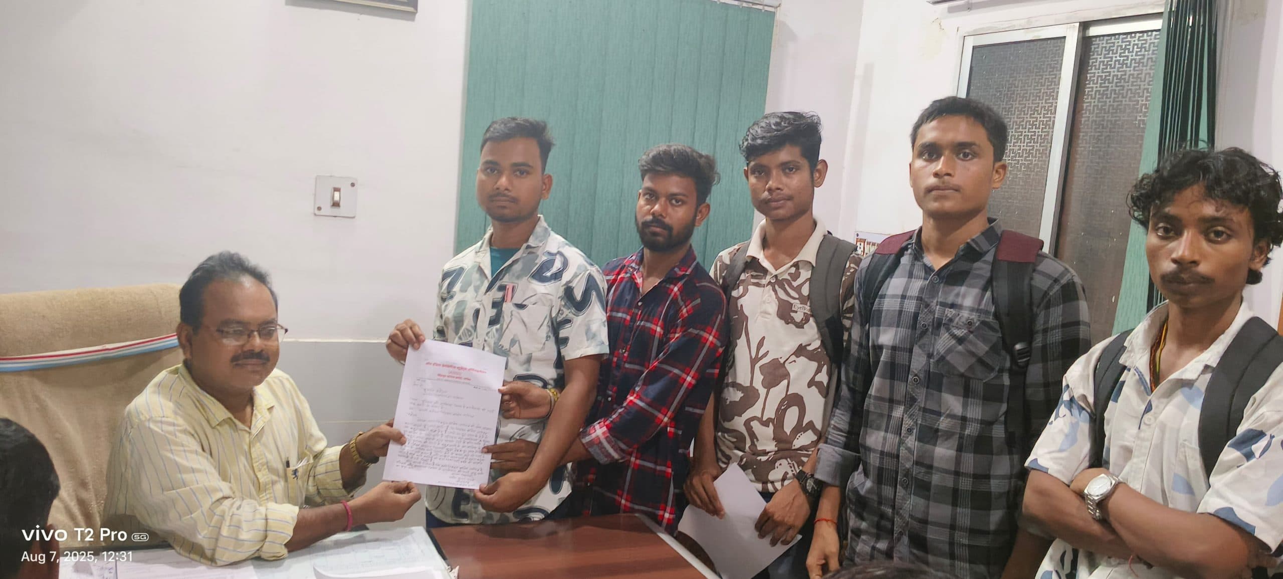 Seraikela Kharsawan News : सिंहभूम कॉलेज में इतिहास व अर्थशास्त्र में पीजी की पढ़ाई हो