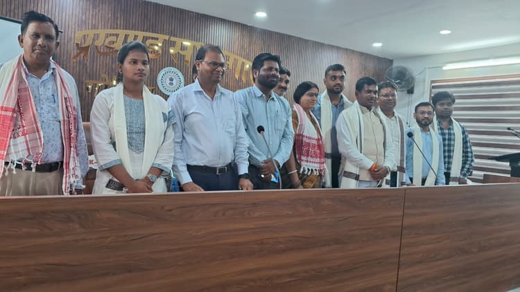 Bokaro News : समाज के अंतिम व्यक्ति के विकास में भागीदारी निभायें : एसडीएम