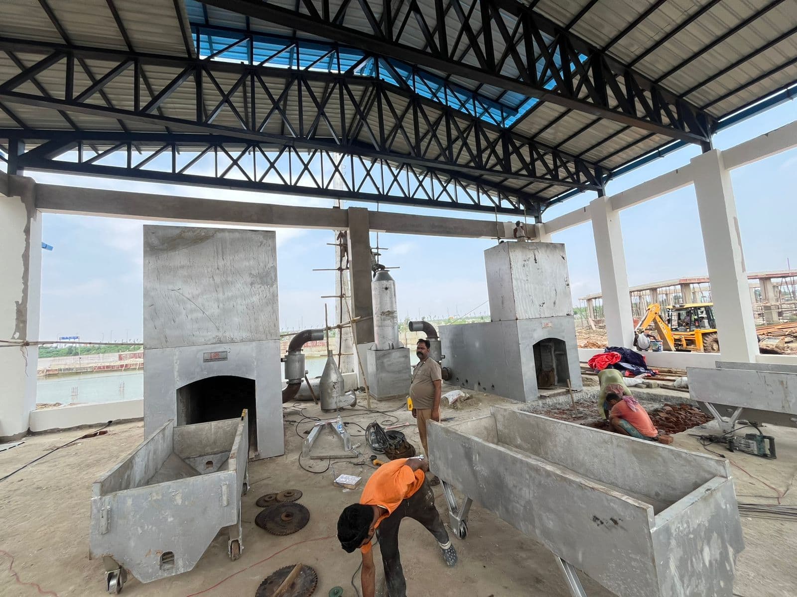 Patna News : बांसघाट में बन रहे विद्युत शवदाह गृह में दो इलेक्ट्रिक व चार क्रीमेसन ओवन लगाये गये