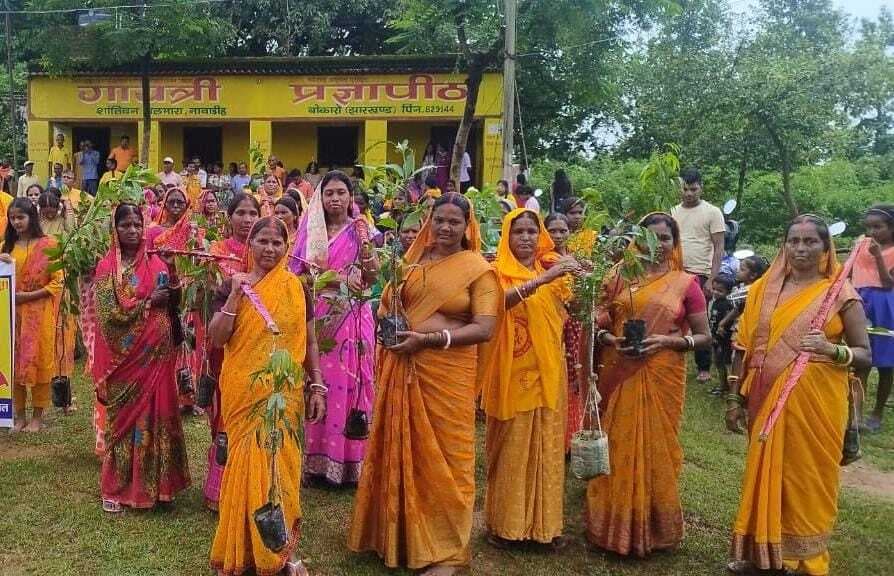 Bokaro News : वृक्ष गंगा अभियान के तहत निकाली गयी कांवर यात्रा
