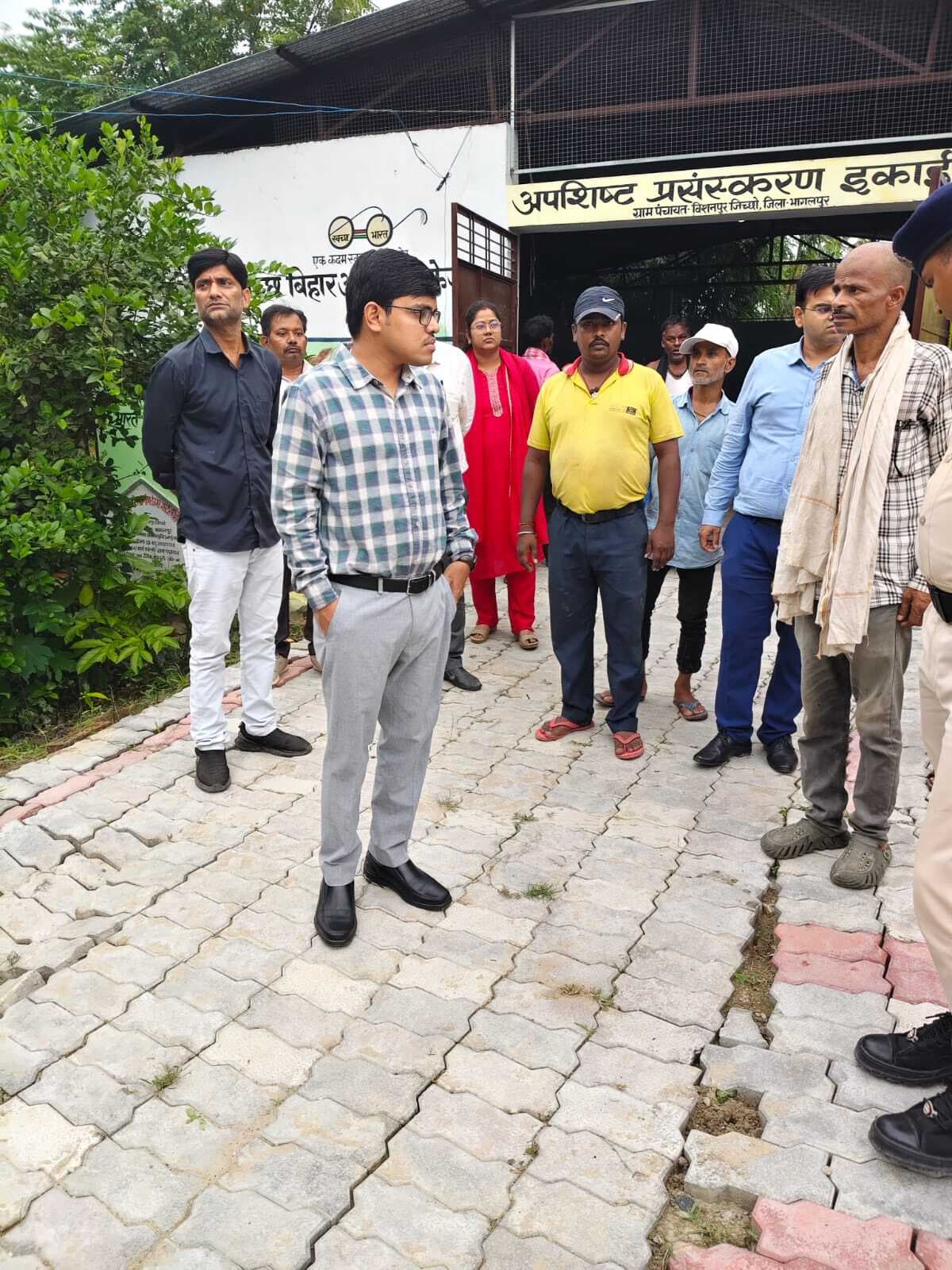 Bhagalpur news जनभागीदारी ही स्वच्छता अभियान की सफलता की कुंजी है : डीडीसी