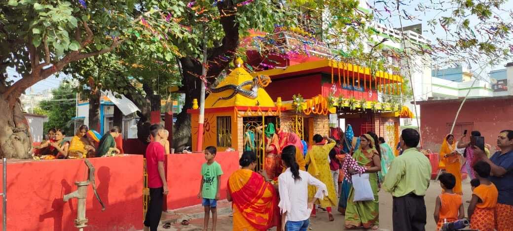 काली मंदिर में श्रावणी गौमाला पूजा समारोह का किया गया आयोजन, परंपरा के अनुरूप लोगों ने वैदिक मंत्रों के साथ की मां की पूजा