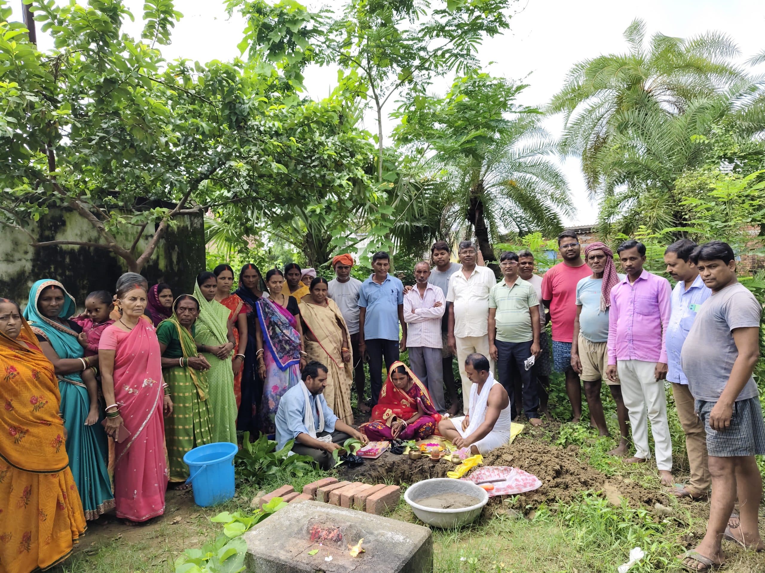 मिरचक में प्राचीन देवी मंदिर जीर्णोद्धार का शुभारंभ