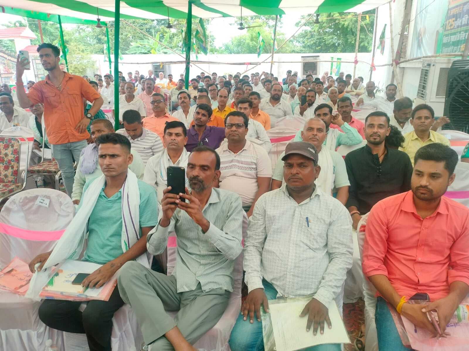 Samastipur News:बैठक में योग्य वोटरों का नाम लिस्ट में शामिल कराने का निर्देश