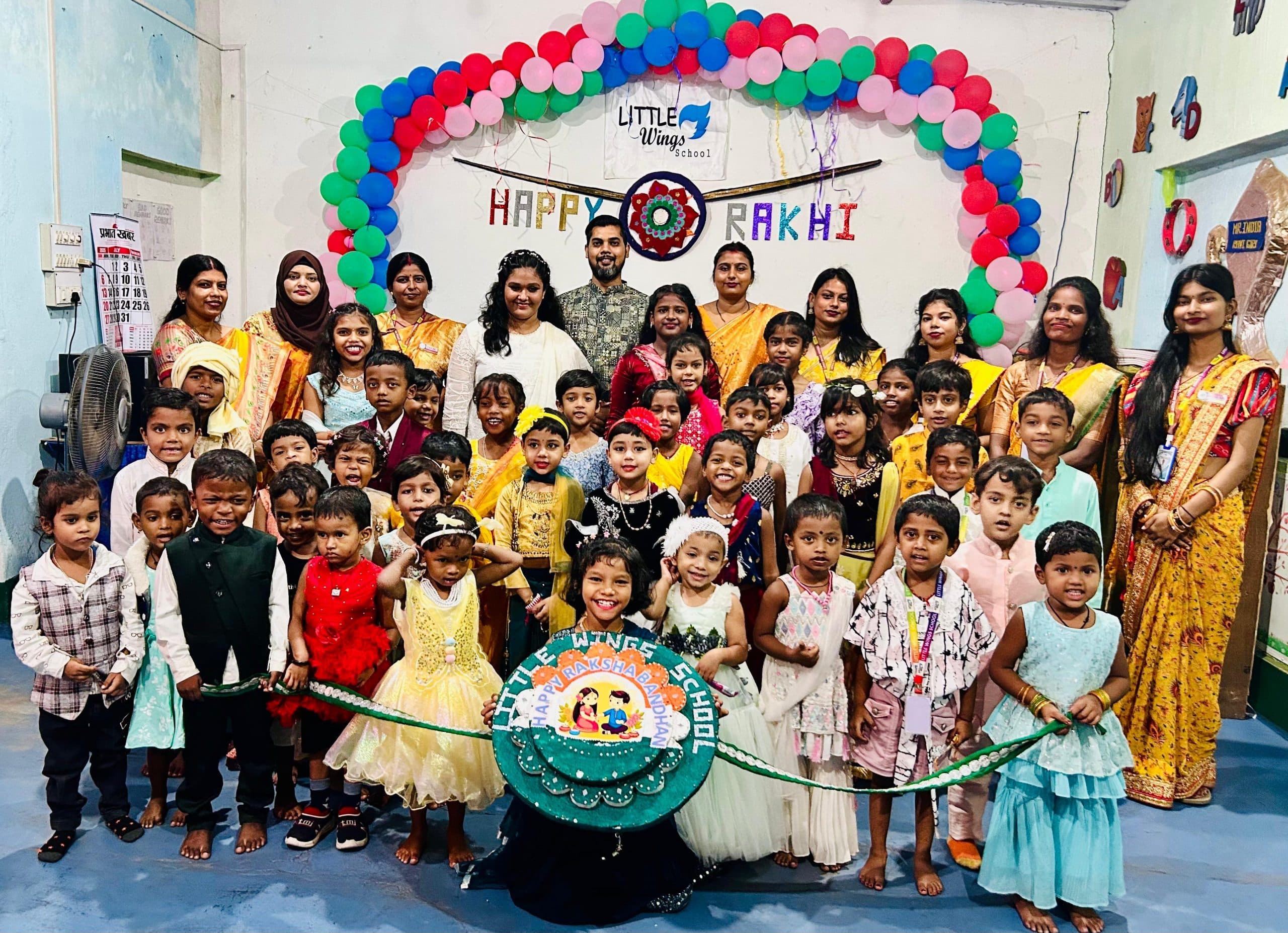 स्कूल में रक्षाबंधन कार्यक्रम का आयोजन