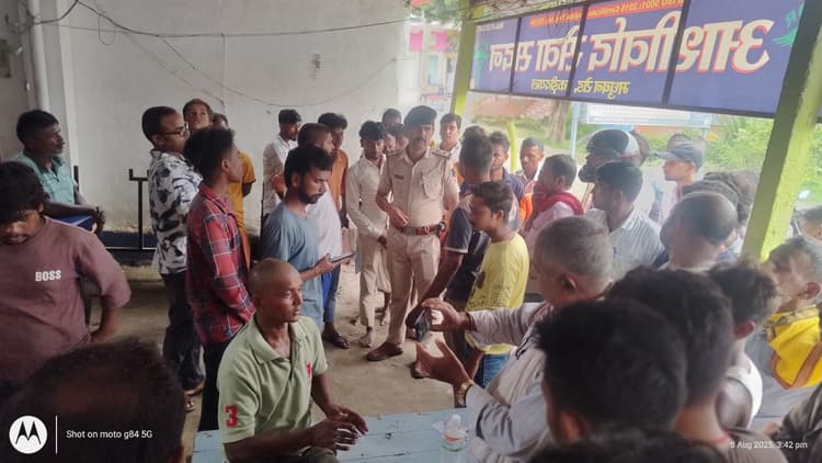 Motihari : इलाज के दौरान मरीज की मौत