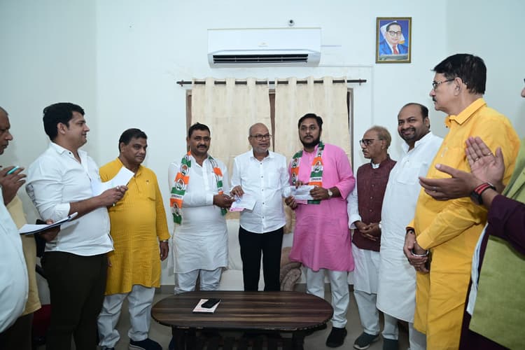 कांग्रेस प्रदेश अध्यक्ष के नेतृत्व में पार्टी से जुड़ रहे लोग, मजबूत हो रहा संगठन