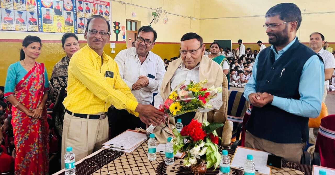 सीखने के लिए उत्सुक रहें विद्यार्थी : रुंगटा