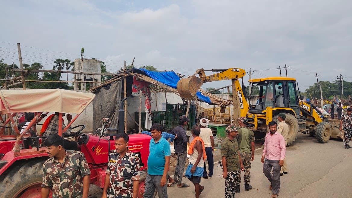 गांधी मैदान के इलाके से हटायी गयी मांस-मछली की दुकानें