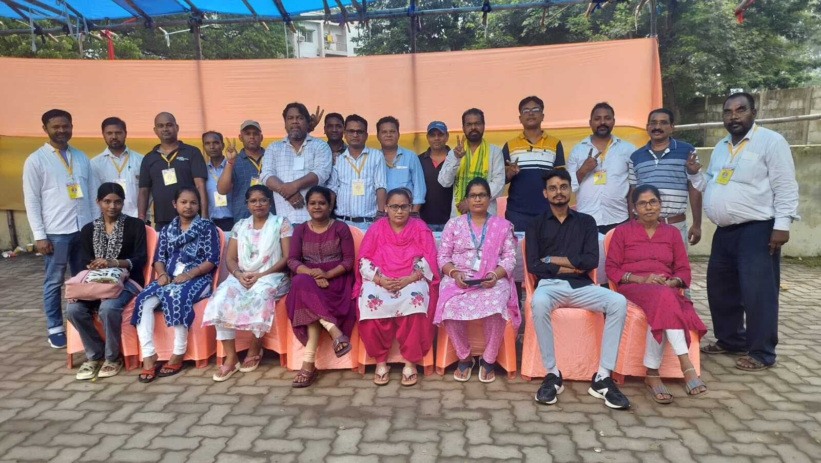 Jamshedpur news. आदिवासी कुड़मी कर्मचारी संघ ने 216 यूनिट रक्त संग्रह किया